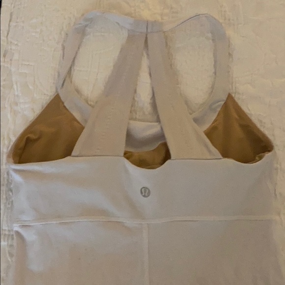 Lululemon tank - Picture 2 of 4